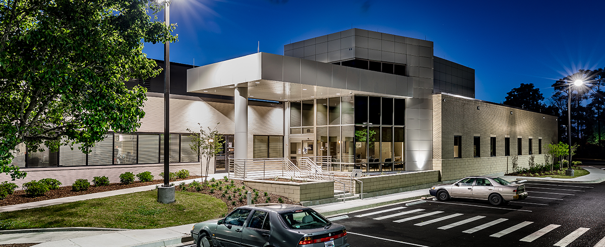 Exterior view of entrance to the Grand Strand Medical Center