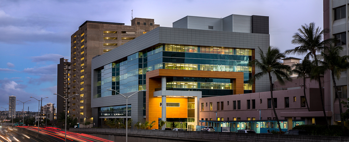 Exterior street view of the Kapi’olani Medical Center for Women and Children