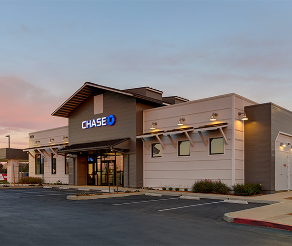 Exterior view of the Chase Bank at the New Haven Marketplace