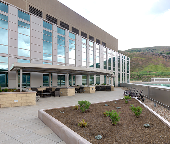 Exterior view of patio area at the Huntsman Cancer Institute