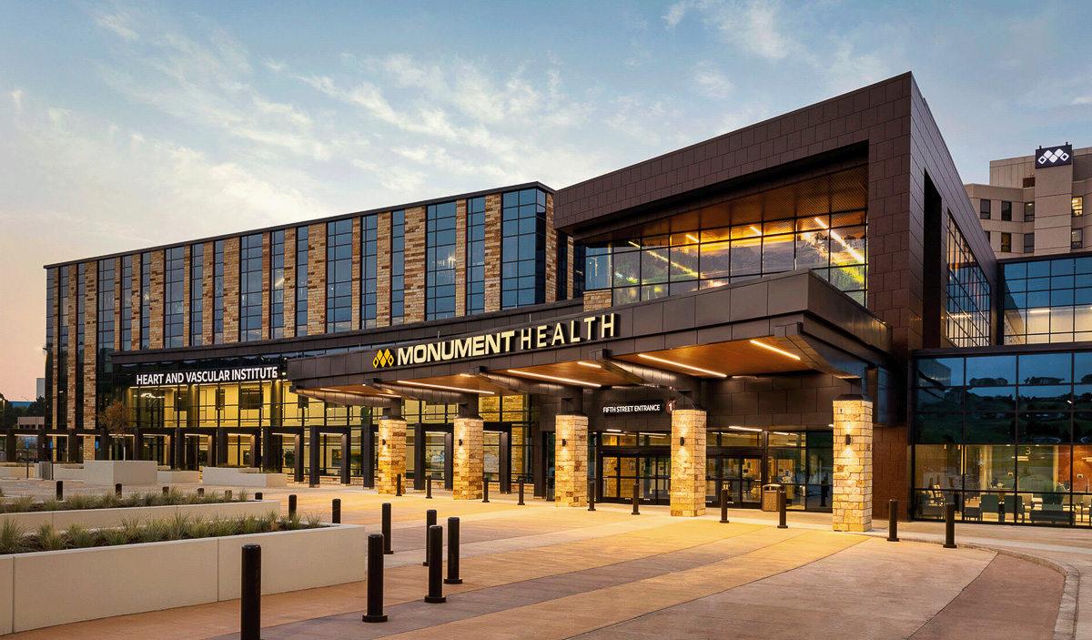 Exterior view of the entrance to the Monument Health Rapid City Hospital